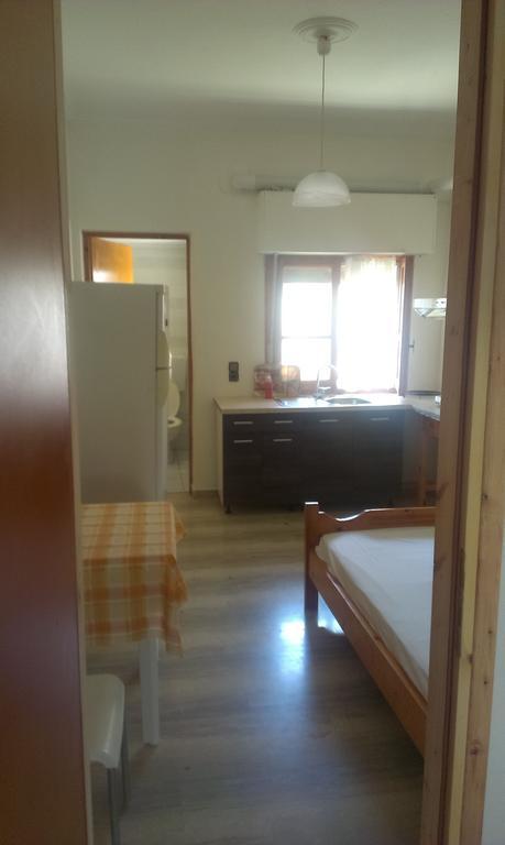 Virginia'S Rooms Платарія Номер фото